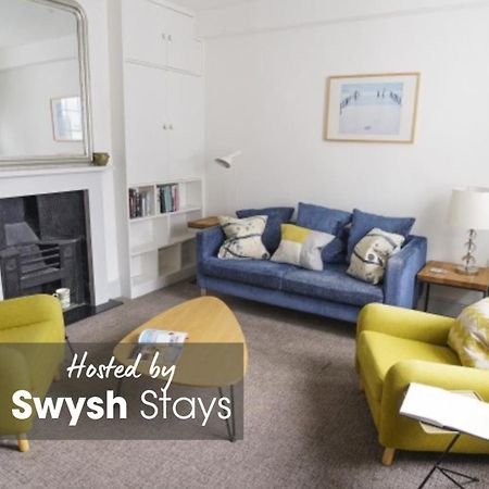 Paskins, Cowes - Sleeps 4 - 2 Bed - 2 Bath - Central Location 외부 사진